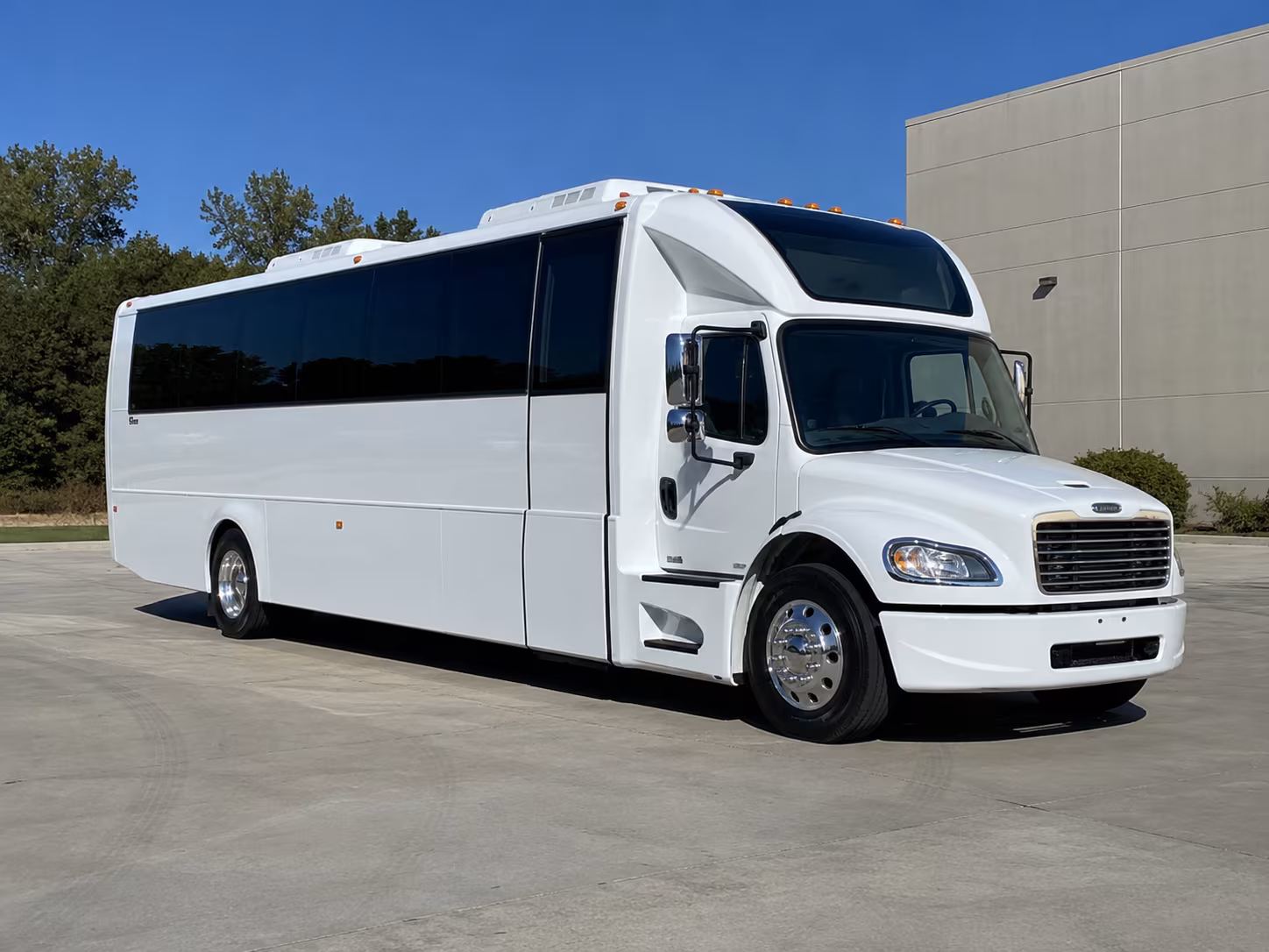 edina 28 passenger party bus
