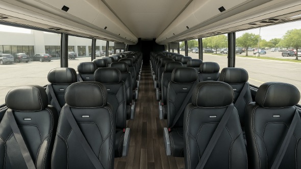 apple valley 28 passenger minibus
